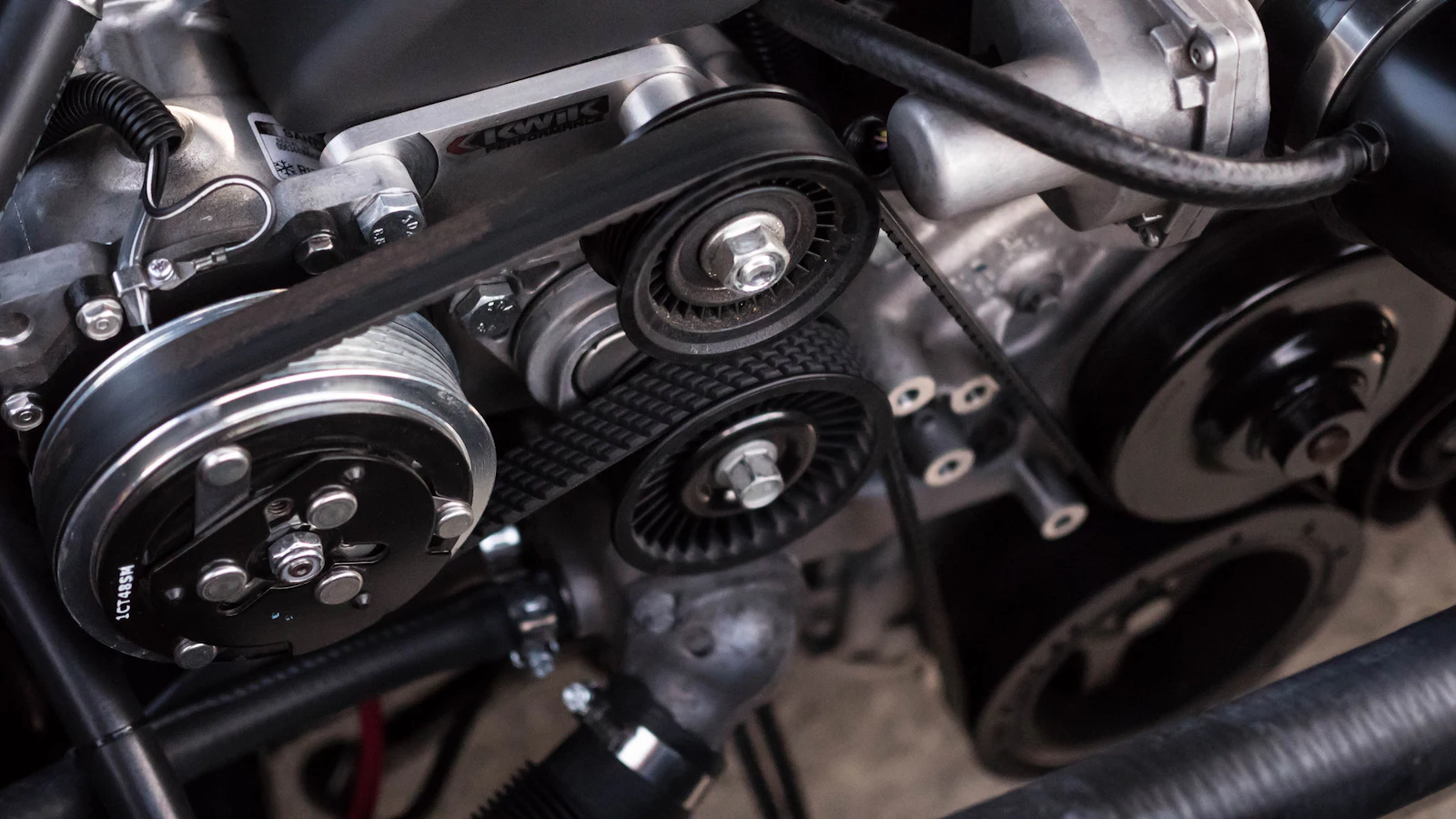 Diesel engine bay